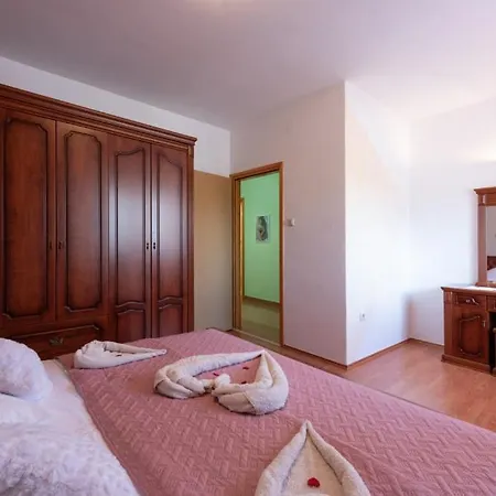 Kalac By Guide * 马林斯卡