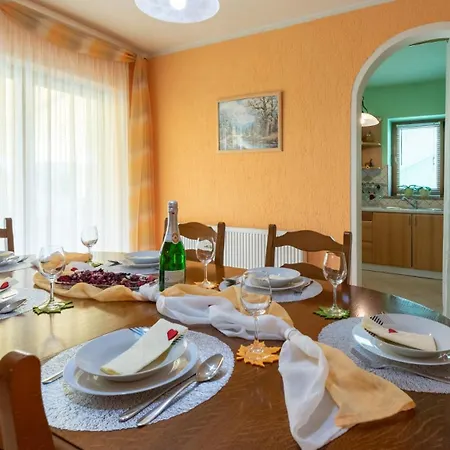 Kalac By Guide マリンスカ