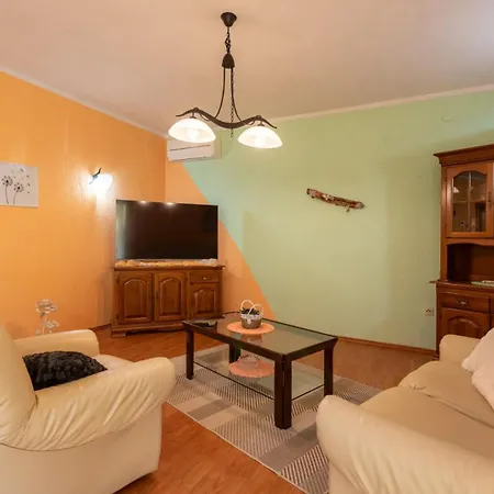 Kalac By Guide Apartment *